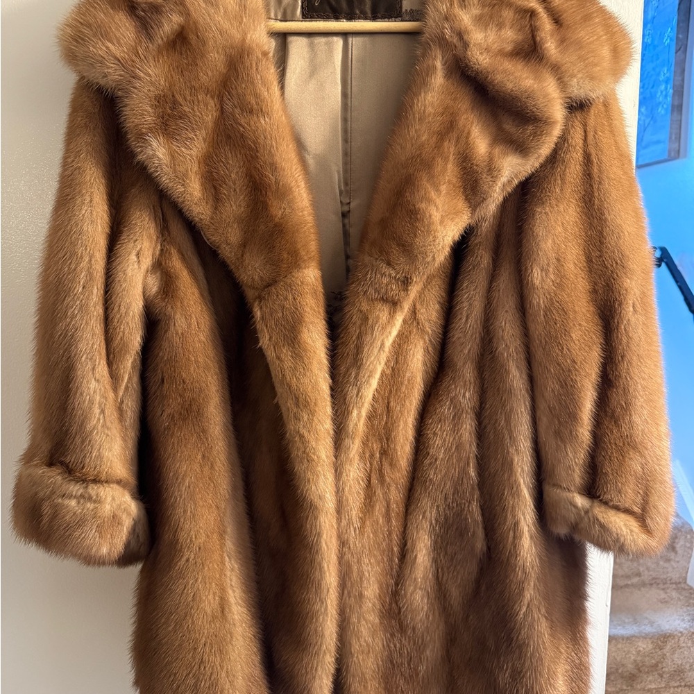 Jerome Wolk Jr fur Plush Collar and Long Length
